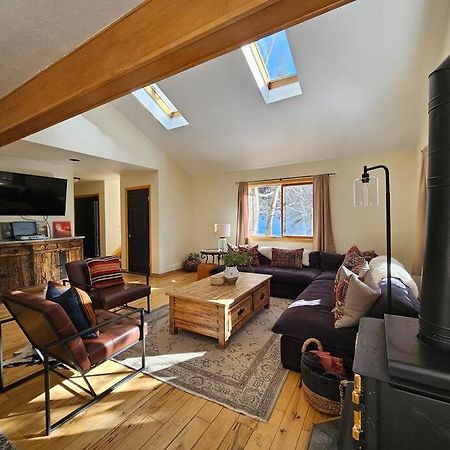 Private And Updated Breck Home With Hot Tub ブリッケンリッジ エクステリア 写真