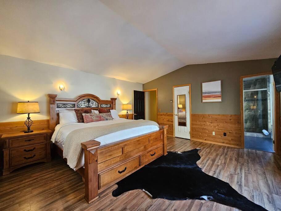 Private And Updated Breck Home With Hot Tub ブリッケンリッジ エクステリア 写真