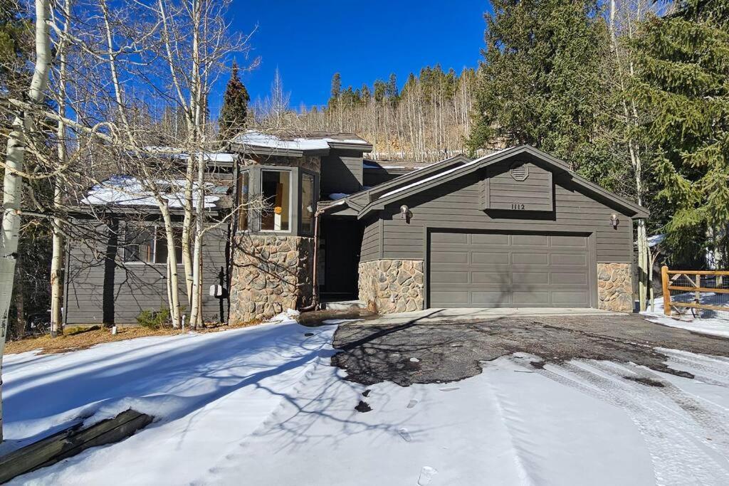 Private And Updated Breck Home With Hot Tub ブリッケンリッジ エクステリア 写真
